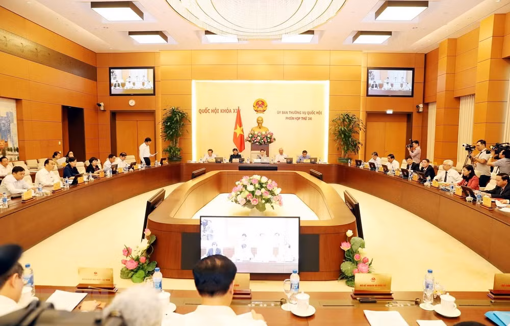 NA Standing Committee opens 34th session ảnh 1