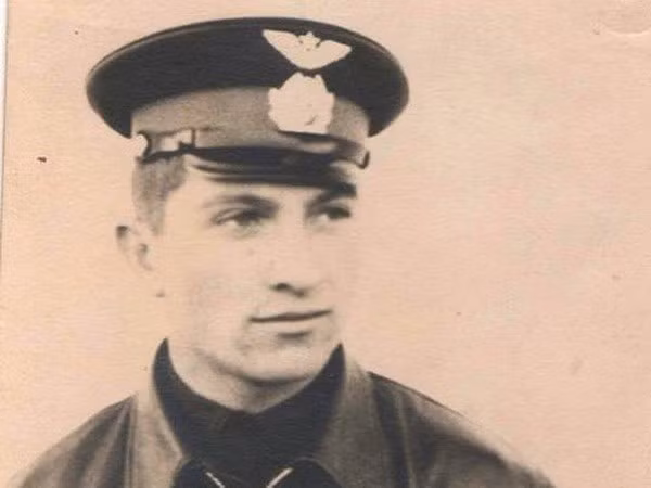 Remains believed to be pilots found 47 years after plane crash ảnh 1 Remains believed to be pilots found 47 years after plane crash ảnh 1