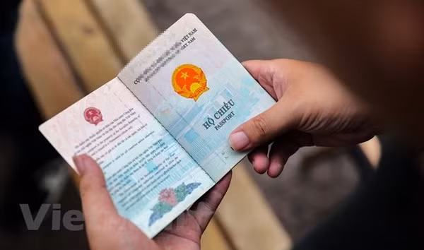 Birthplace information to be printed on new Vietnamese passports ảnh 1