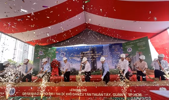 HCM City starts building 1,500 social housing units ảnh 1