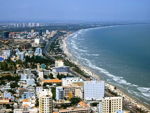 Coastal province eyes ways to boost tourism, protect environment ảnh 1 Coastal province eyes ways to boost tourism, protect environment ảnh 1