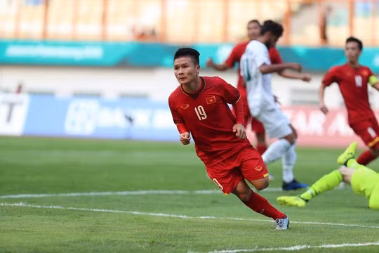 ASIAD 18: Vietnam defeat Pakistan 3-0 in men’s football ảnh 1