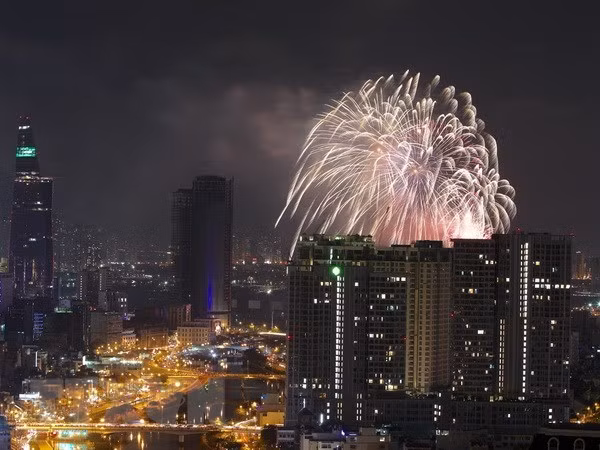 HCM City to set off fireworks on National Day ảnh 1
