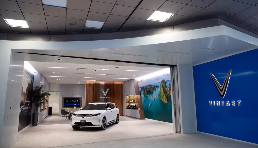 VinFast opens six stores in California, US ảnh 1