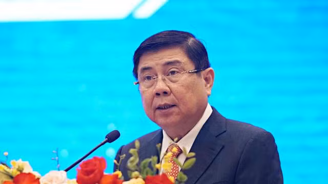 Politburo issues disciplinary warning against former official of HCM City ảnh 1