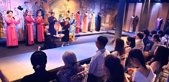 Intangible cultural heritage performance held in HCM City ảnh 1 Intangible cultural heritage performance held in HCM City ảnh 1
