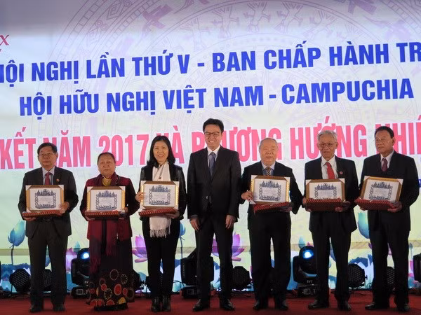 Vietnam-Cambodia Association helps tighten bilateral ties ảnh 1