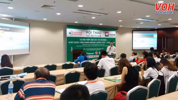 Businesses seek ways to boost food export ảnh 1