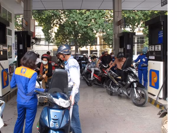Petrol prices up 670 VND per litre ảnh 1 Petrol prices up 670 VND per litre ảnh 1