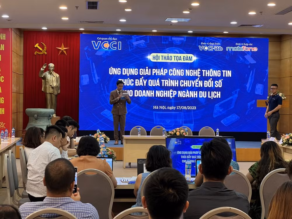 Seminar seeks IT solutions to promote digital transformation for tourism ảnh 1
