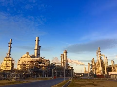 Nghi Son refinery's maintenance leads firms to import petroleum products ảnh 1
