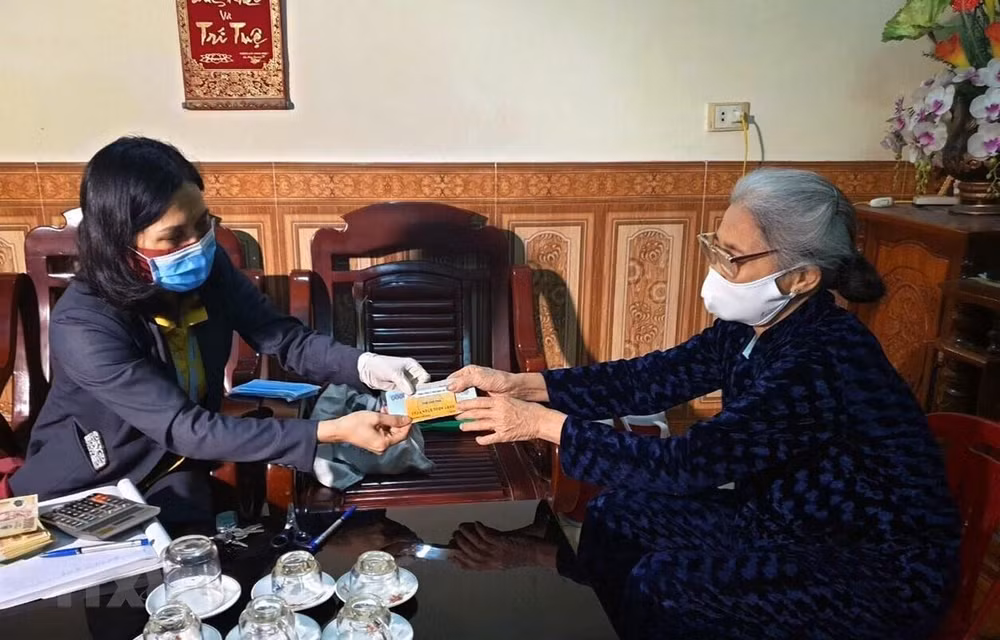 Pensions, social allowances expected to rise 15 percent from 2022 ảnh 1