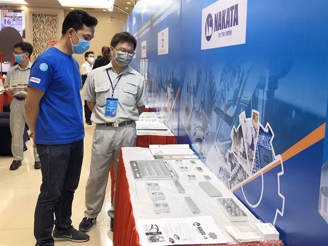 Multinational companies keen to sign up Vietnamese parts suppliers ảnh 1