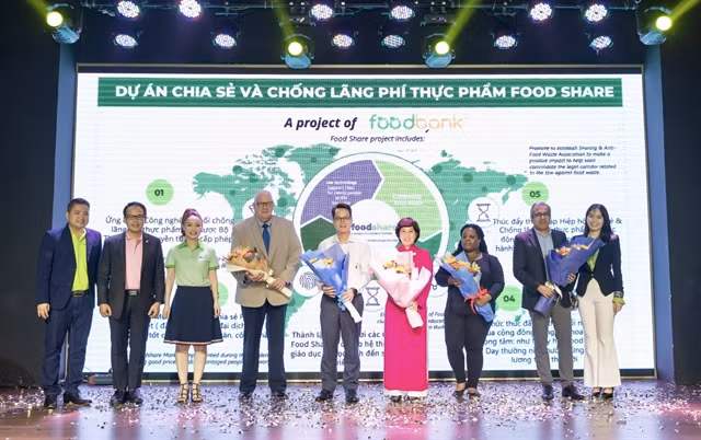 Food Bank Vietnam promotes technology application for food sharing ảnh 1