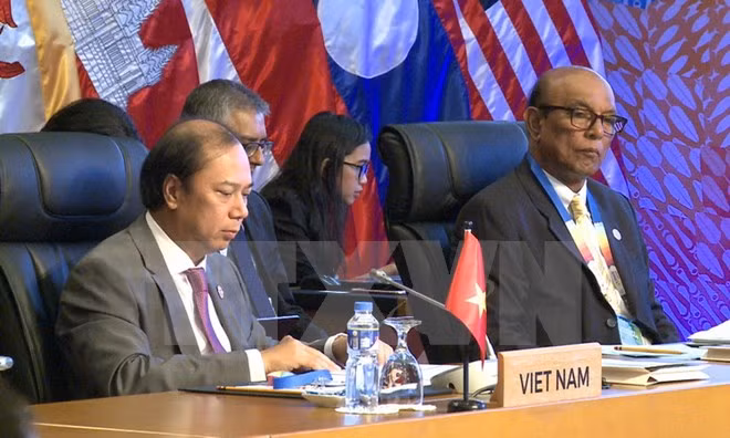 Vietnam attends ASEAN SOM and related meetings in Manila ảnh 1