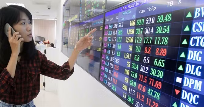 Banks lead market upturn ảnh 1