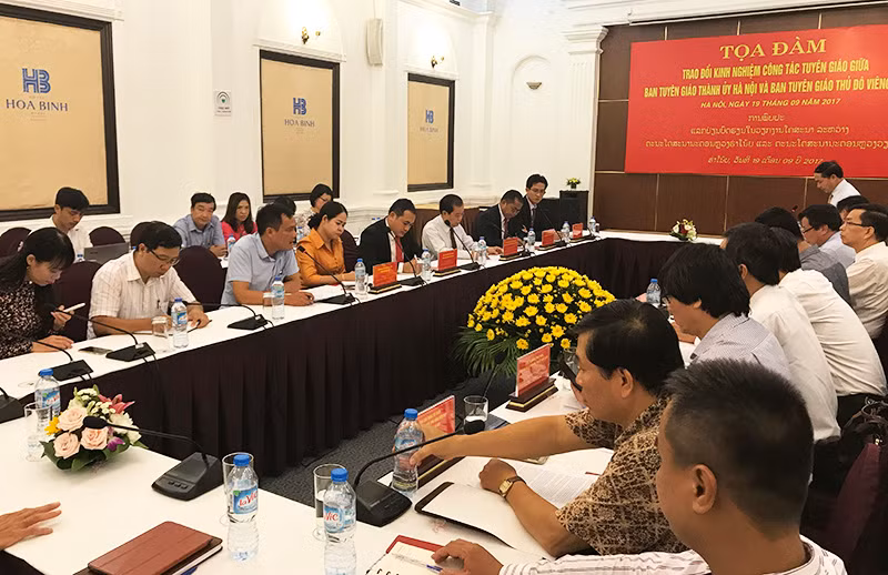 Hanoi, Vientiane share experience in propaganda work ảnh 1