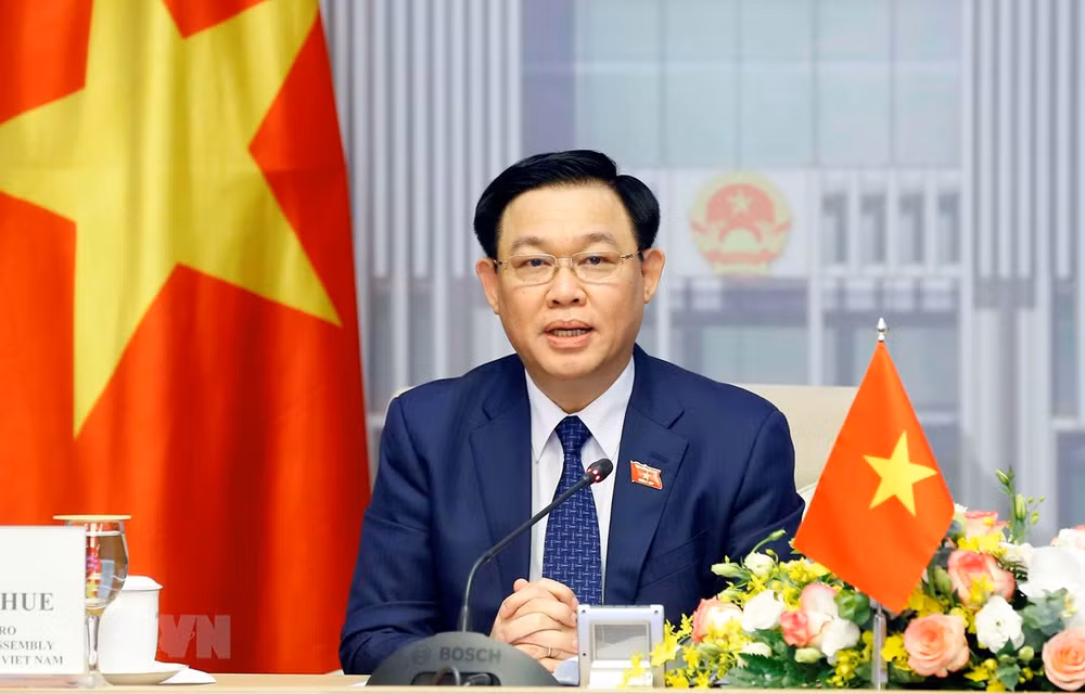 Top Vietnamese, Singaporean legislators hold online talks ảnh 1
