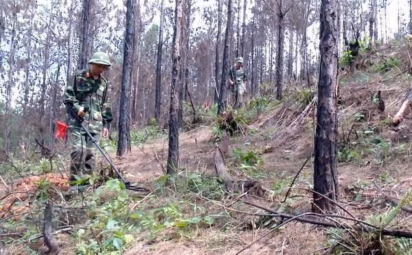 Training course on UXO actions opened for military officials ảnh 1