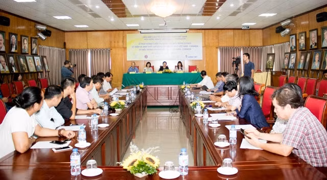 Logo contest launched to mark Vietnam-Canada diplomatic ties ảnh 1