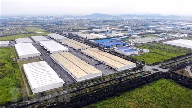 Foreign investors attracted to industrial property ảnh 1