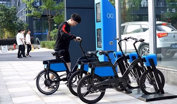 Hanoi to pilot rental of e-bikes linked with bus system in Q3 ảnh 1