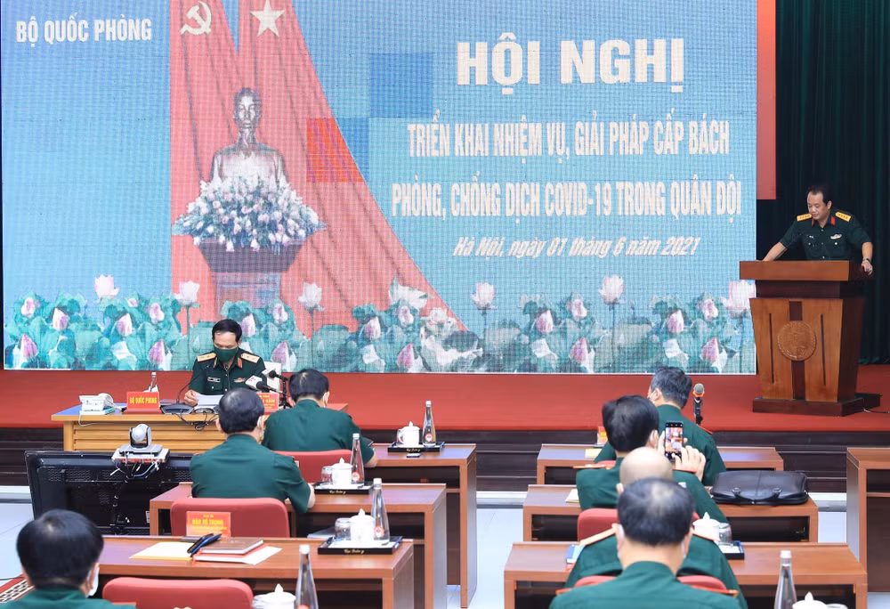 Army fights COVID-19 at higher level: Deputy Minister ảnh 2