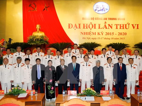 People’s Public Security Force devotes to national successes: PM ảnh 1 People’s Public Security Force devotes to national successes: PM ảnh 1