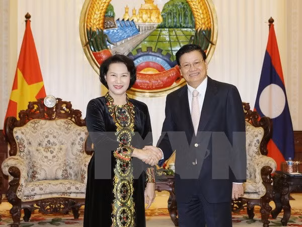 Lao papers highlight NA Chairwoman’s visit ảnh 1 Lao papers highlight NA Chairwoman’s visit ảnh 1