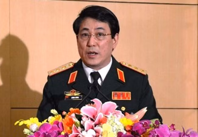 Senior Vietnamese officer receives Chinese guest ảnh 1