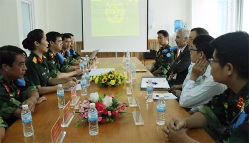 Vietnam, Canada enhance military medical cooperation ảnh 1 Vietnam, Canada enhance military medical cooperation ảnh 1