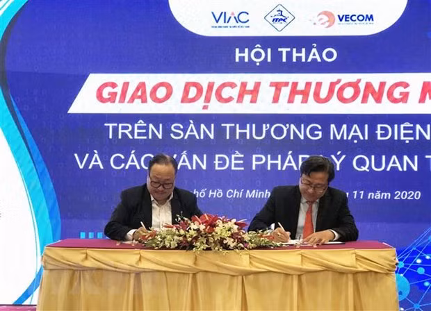 Daily visits to local e-commerce sites top 3.5 million: VECOM ảnh 1
