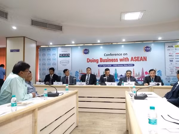 Vietnam attends ASEAN-India business cooperation conference ảnh 1 Vietnam attends ASEAN-India business cooperation conference ảnh 1