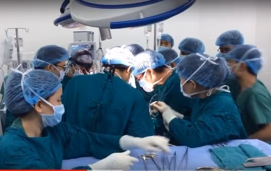 Brain-dead man donates organs, saves multiple lives ảnh 1