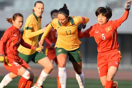 Australia thump Vietnam 9-0 in Japan ảnh 1
