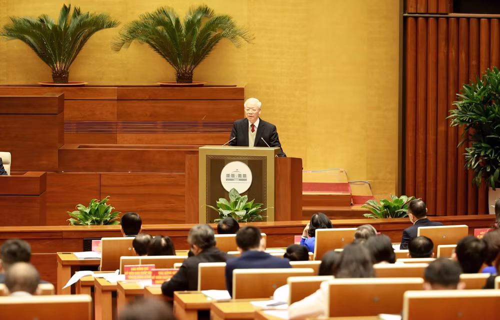 Minister reviews diplomatic sector’s performance in 2021 ảnh 1
