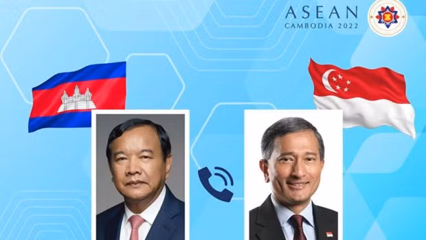 Cambodia, Singapore vow to strengthen ASEAN's centrality ảnh 1