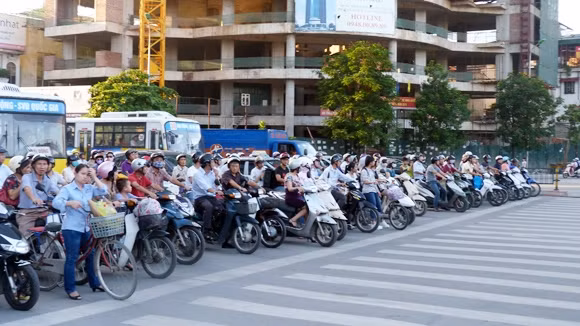 PM urges traffic safety throughout coming holidays ảnh 1 PM urges traffic safety throughout coming holidays ảnh 1