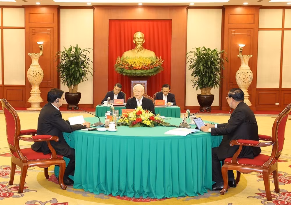 Nation staying united, resolved to build stronger, more prosperous, happier Vietnam: Party leader ảnh 5
