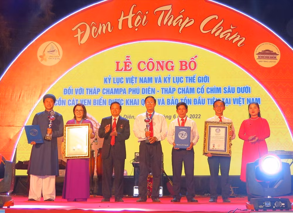 Thua Thien-Hue: Ancient Cham tower announced as world record ảnh 1 Thua Thien-Hue: Ancient Cham tower announced as world record ảnh 1