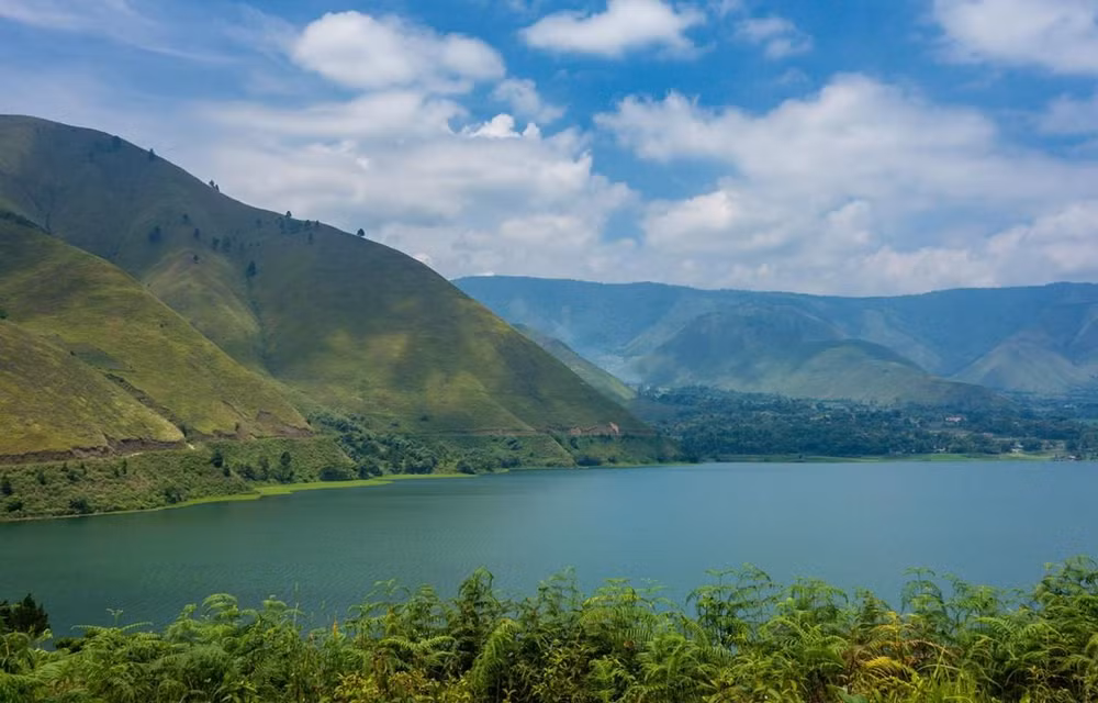 Indonesia to invest big in strategic tourism areas ảnh 1