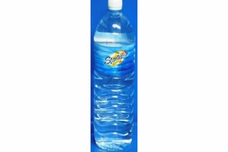 Singapore recalls Malaysian-made bottled drinking water ảnh 1