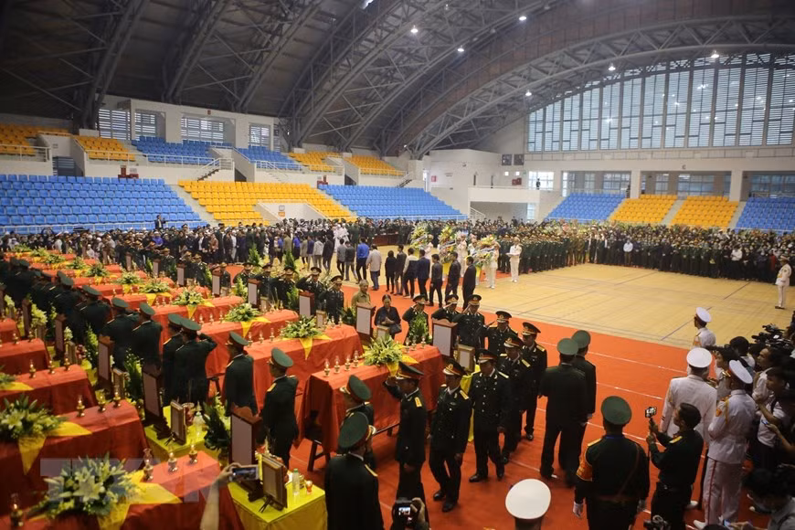 Services held for 22 Quang Tri landslide-killed soldiers ảnh 1