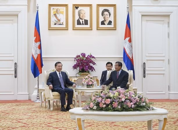 Vietnam, Cambodia to fortify security cooperation ảnh 1