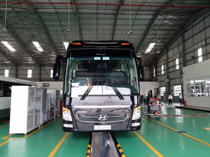 Thaco opens smart truck, bus showroom ảnh 1 Thaco opens smart truck, bus showroom ảnh 1