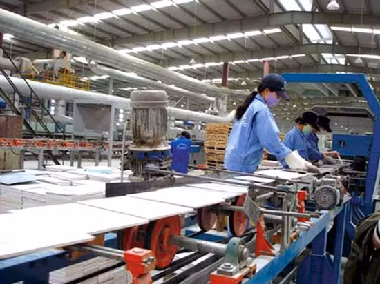 Business licence fees may triple ảnh 1 Business licence fees may triple ảnh 1