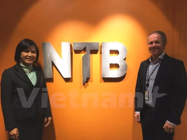 Norwegian press agency wishes to cooperate with VNA ảnh 1