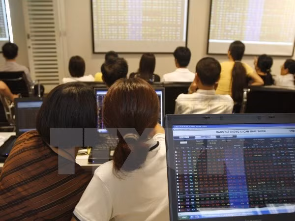 Vietnam’s stocks down on oil prices after Doha talk ảnh 1