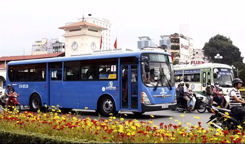 Southern transportation shifts to CNG ảnh 1