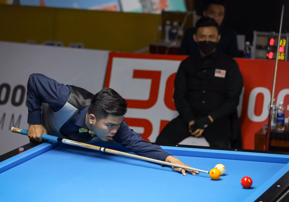 Vietnamese cueist to face Philippine billiard legend in SEA Games 31 semifinals ảnh 1
